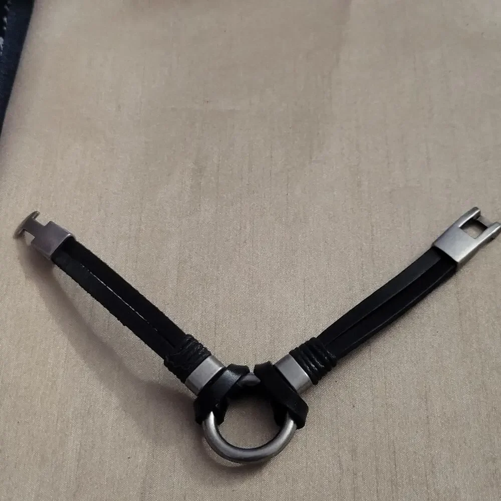 Black synthetic leather O-ring bracelet